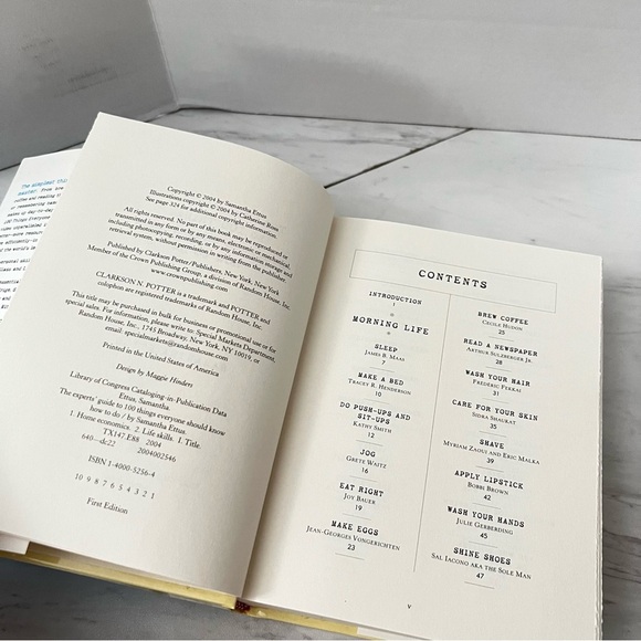 The Experts' Guide to 100 Things Everyone Should Know How to Do Hard Cover Book - Picture 8 of 11